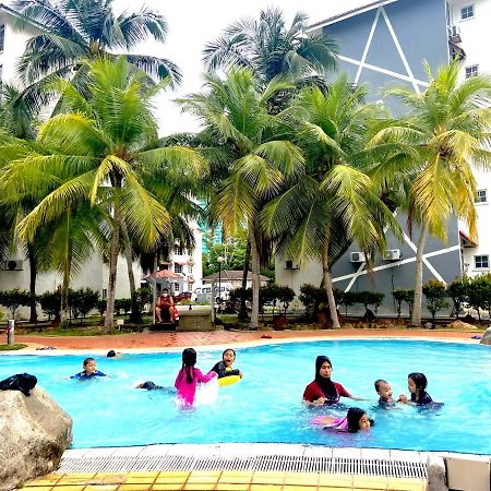 Smilez Homestay H102 & A306 At Pd Perdana Kondo Resort Петалинг Джая Екстериор снимка
