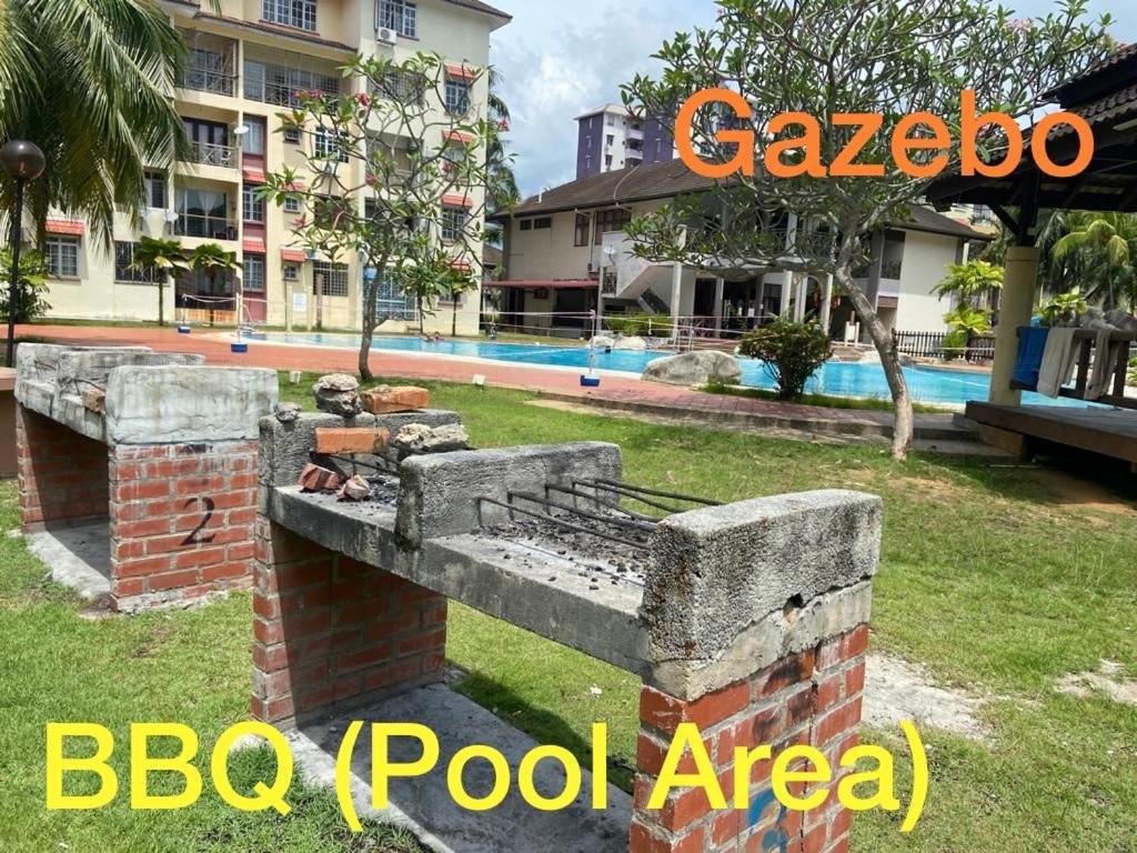 Smilez Homestay H102 & A306 At Pd Perdana Kondo Resort Петалинг Джая Екстериор снимка
