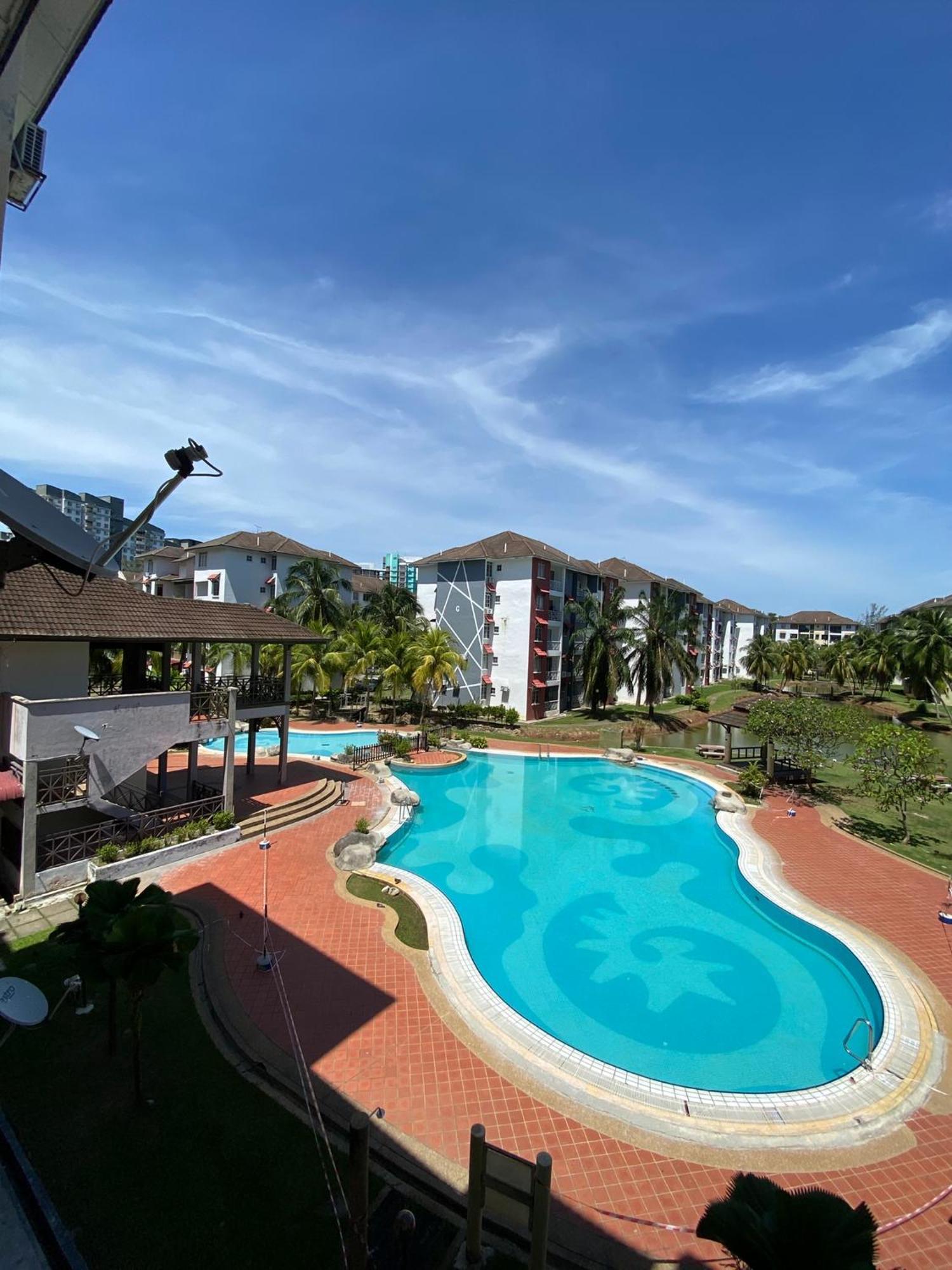 Smilez Homestay H102 & A306 At Pd Perdana Kondo Resort Петалинг Джая Екстериор снимка